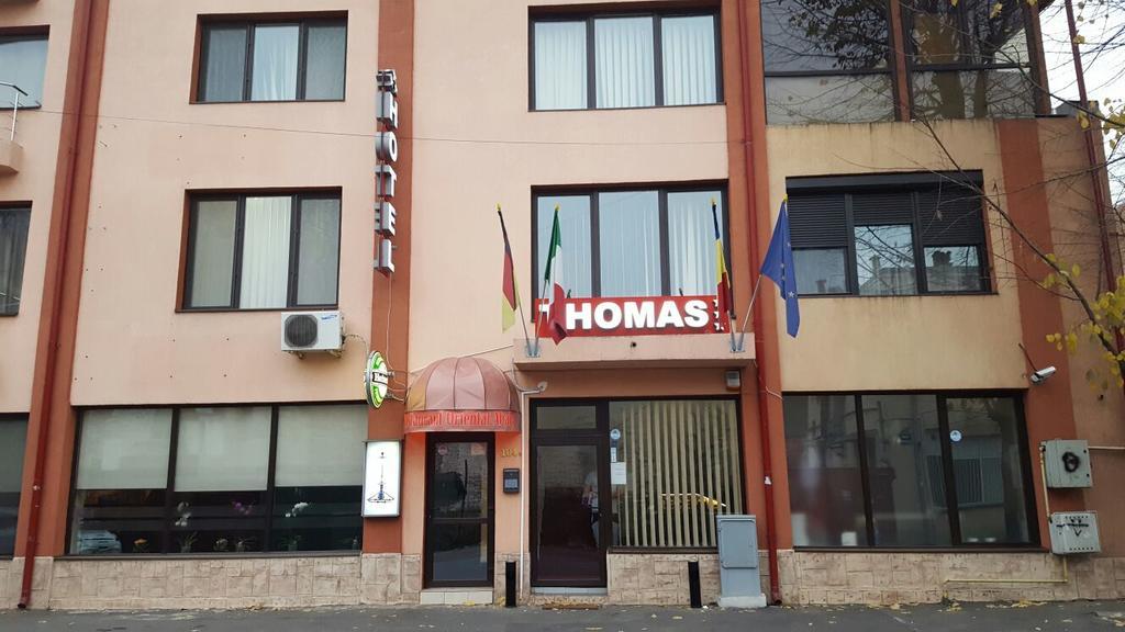 Hotel Thomas Bukares Bagian luar foto